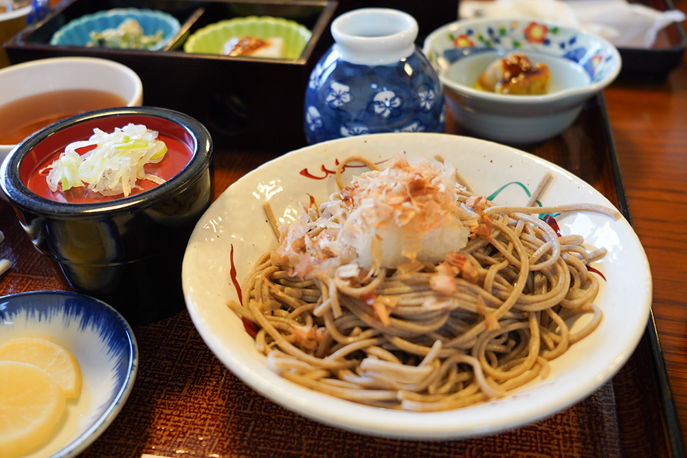 雲粋での食事風景
