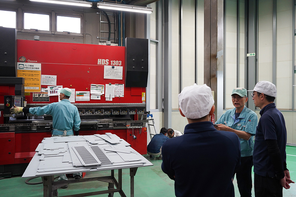 ベンダープレス機