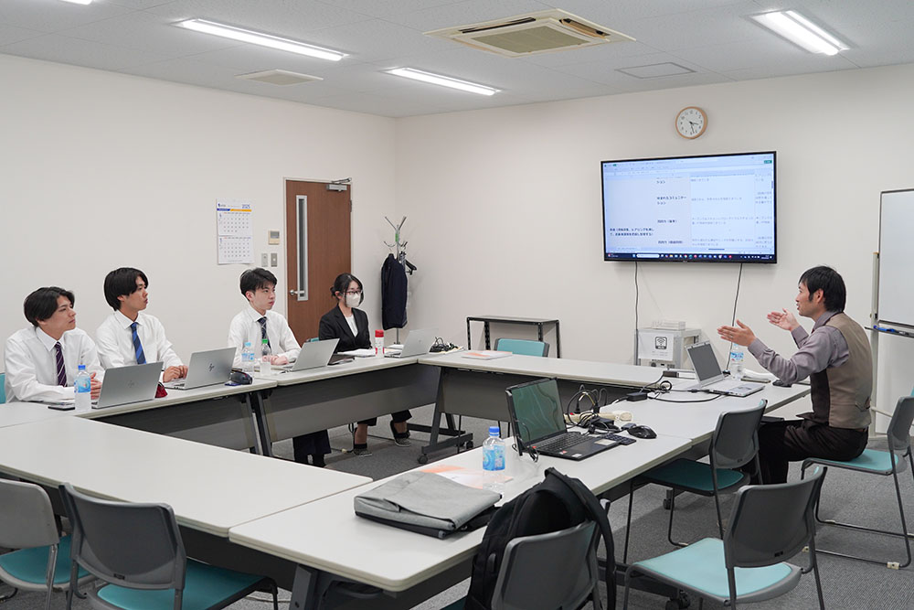 2025年新人研修全体オリエンテーションの様子２