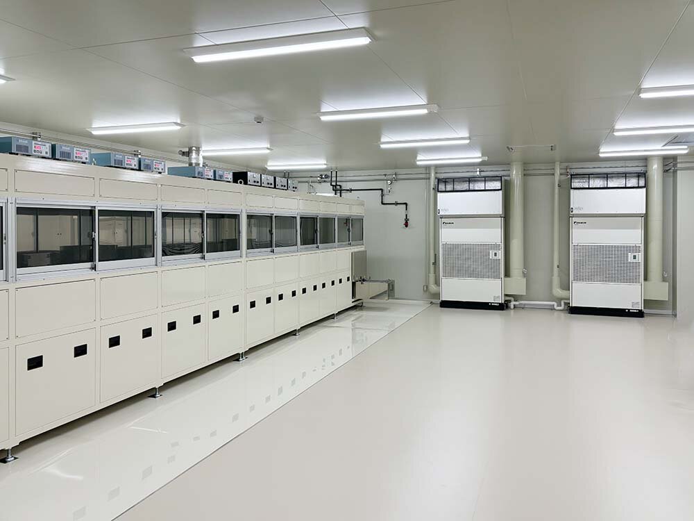 半導体関連部材メーカー様の新工場に<br>クリーンルーム設計施工。<br>温湿度管理、レイアウト設計、省エネ課題を解決