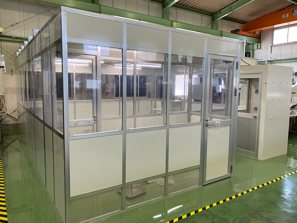 化学製造工場のクリーンブース