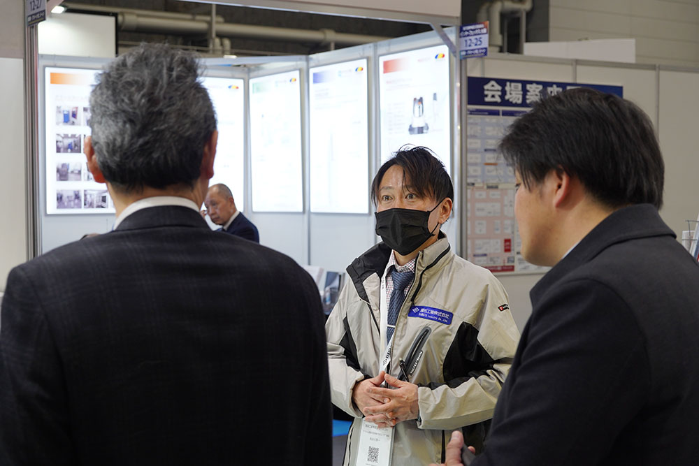第11回 インターフェックスWeek 大阪商談の様子