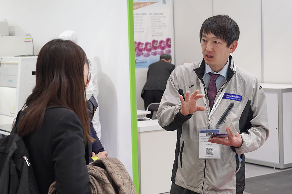 第11回 インターフェックスWeek 大阪商談の様子