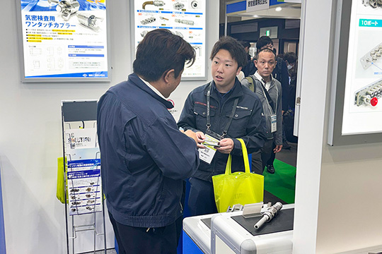 MECT2025（メカトロテックジャパン2025）商談の様子