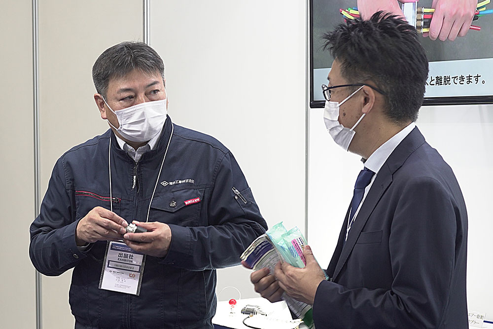 第6回 ロボデックス商談の様子