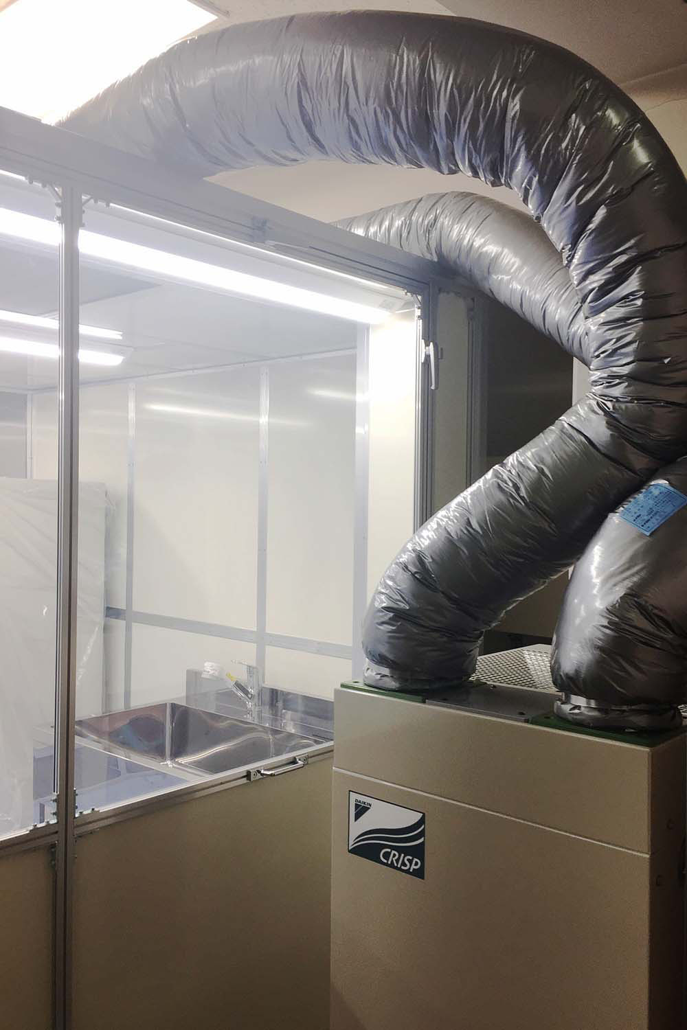 大学・実験（研究）施設東京都世田谷区のクリーンブース