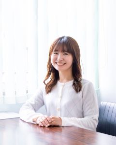 営業推進室 満行さんの社員インタビューへ